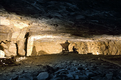La Mine Bleue : visite guidée d’une ancienne ardoisière souterraine. 