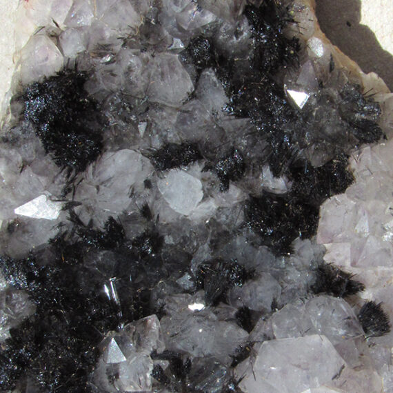 Goethite et quartz du Maroc.