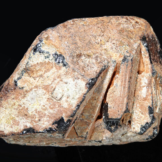 Euxenite-(Y) de Madagascar.