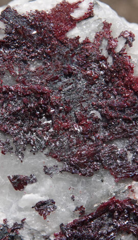 Proustite et calcite du Maroc