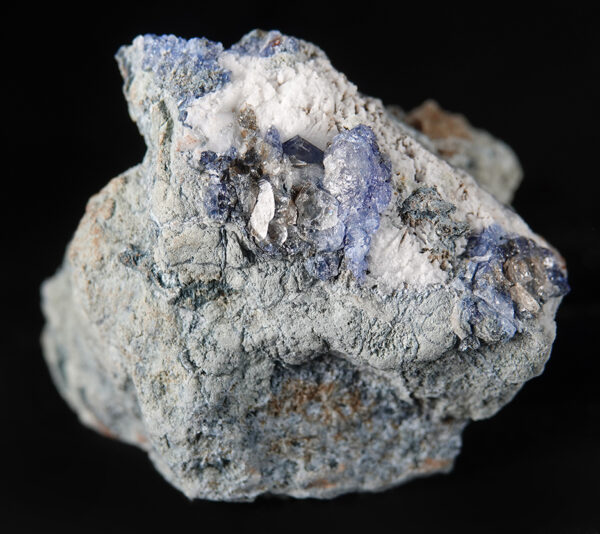 Benitoïte et natrolite des États-Unis