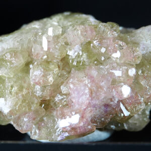 Vésuvianite du Canada