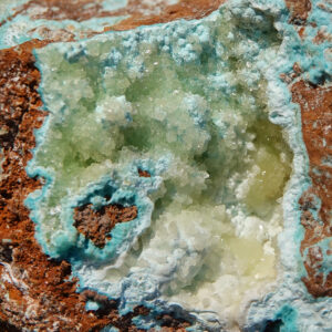 Sénégalite, turquoise et crandallite du Sénégal