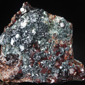 Grossulaire et clinochlore d'Italie