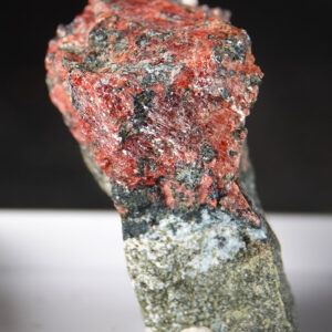 Gillespite, sphalérite, meierite, muirite et sanbornite du Canada
